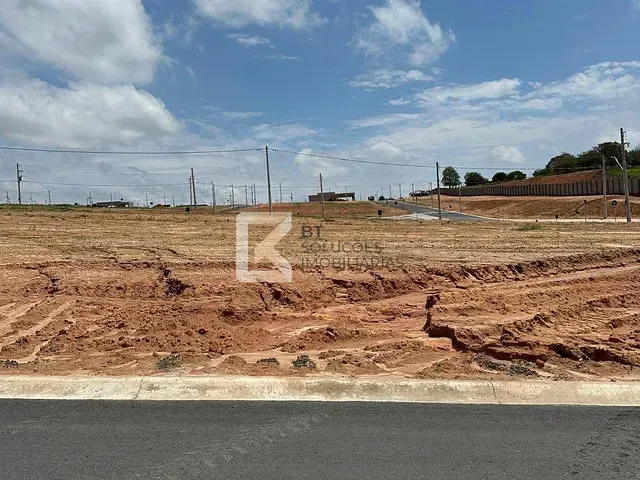 Terreno com 300m², à venda, no bairro Colinas de Indaiatuba em Indaiatuba