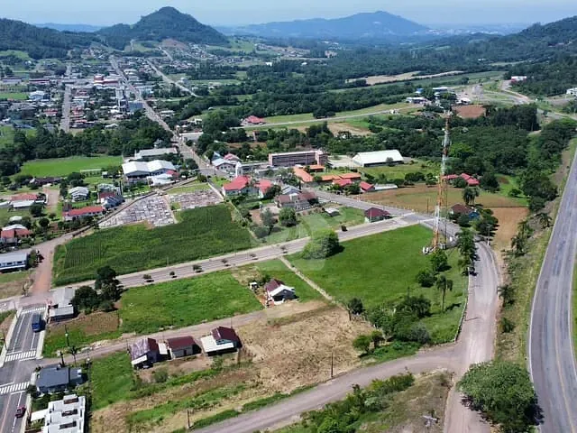 Terreno com 357m², à venda, no bairro Germânia em Westfalia