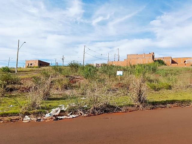 Terreno com 344m², à venda, no bairro Residencial Araucária em Cambé