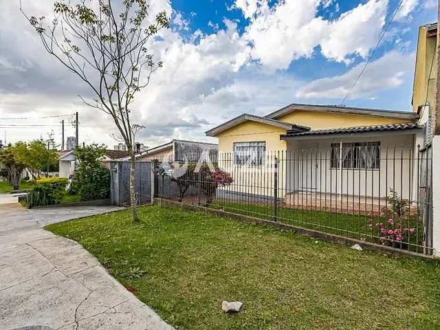 Terreno com 387m², à venda, no bairro Novo Mundo em Curitiba