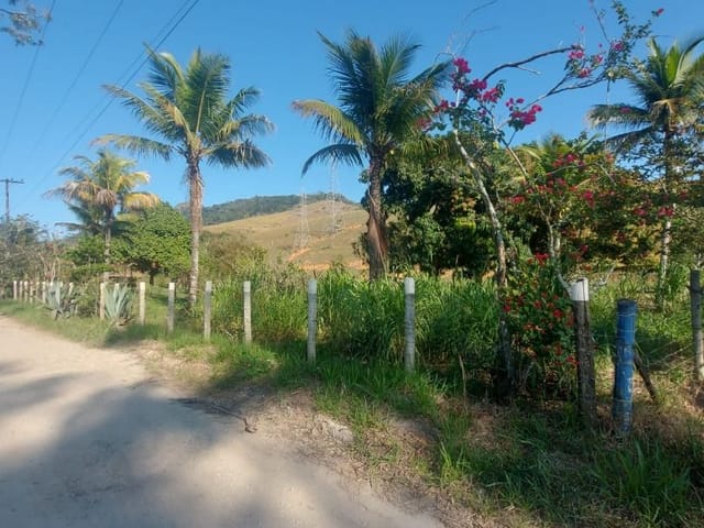 Terreno com 89625m², à venda, no bairro Trapiche em Glicério (Macaé)