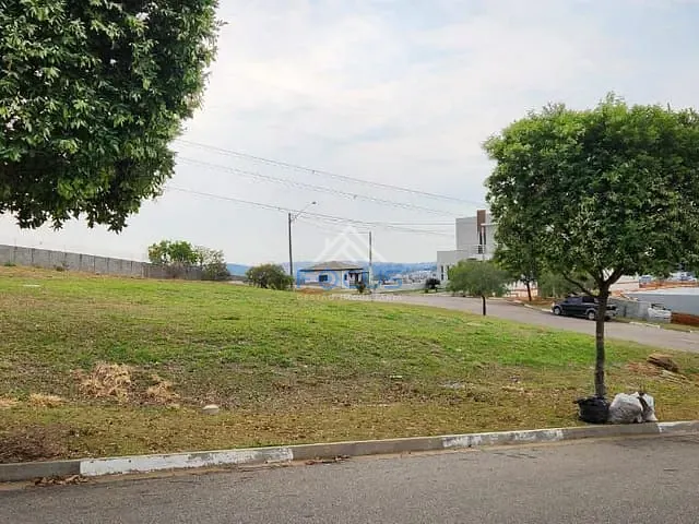 Terreno com 300m², à venda, no bairro Jacaré em Cabreúva