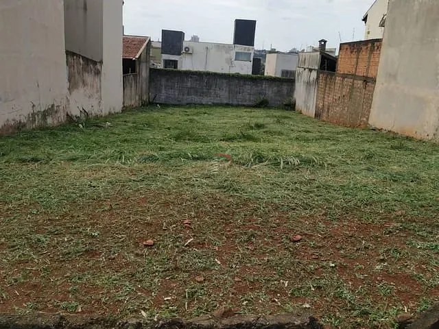 Terreno com 360m², à venda, no bairro Portal de Versalhes 1 em Londrina