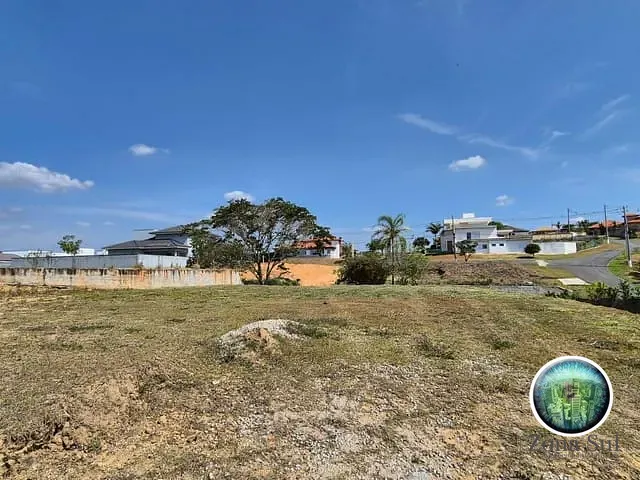 Terreno com 800m², à venda, no bairro Village Araçoiaba em Araçoiaba da Serra
