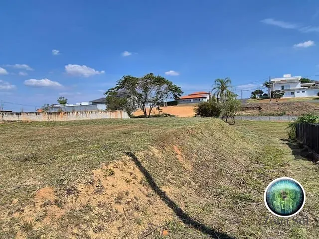 Terreno com 800m², à venda, no bairro Village Araçoiaba em Araçoiaba da Serra
