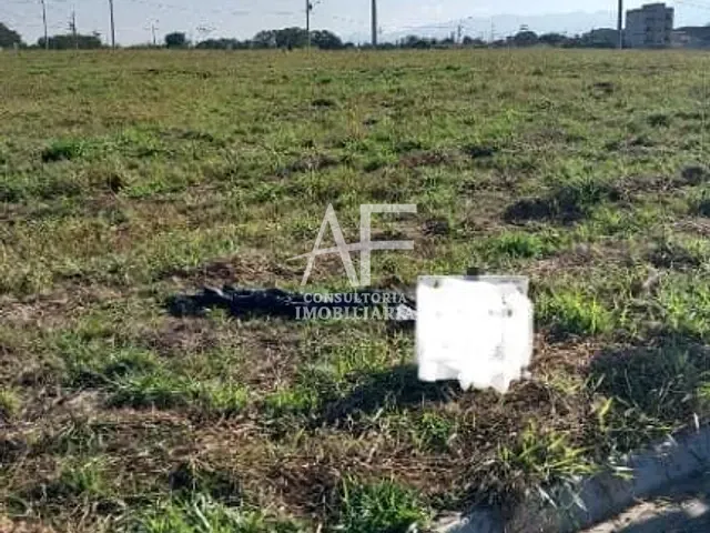 Terreno com 175m², à venda, no bairro Água Preta em Pindamonhangaba
