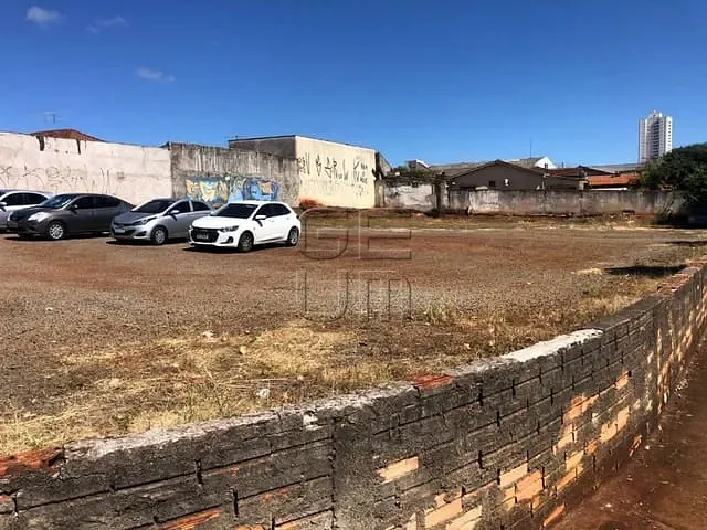 Terreno com 1620m², à venda, no bairro Siam em Londrina