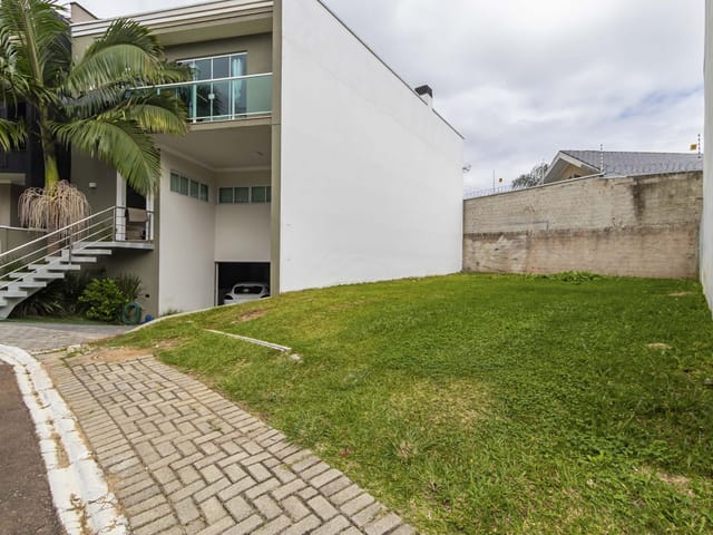 Terreno com 127m², à venda, no bairro Não informado em Curitiba