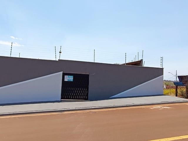 Terreno com 453m², à venda, no bairro Jardim Vitória em Cambé