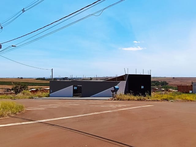 Terreno com 453m², à venda, no bairro Jardim Vitória em Cambé
