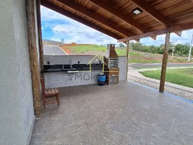 Terreno com 331m², à venda, no bairro Residencial Moinho de Vento em Guaxupé