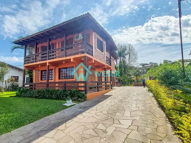 Casa com 1440m² 3 quartos e 2 banheiros, à venda, no bairro Rondônia em Novo Hamburgo