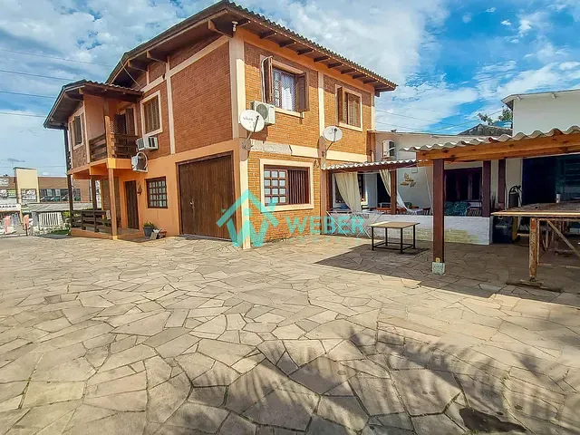 Casa com 1440m² 3 quartos e 2 banheiros, à venda, no bairro Rondônia em Novo Hamburgo