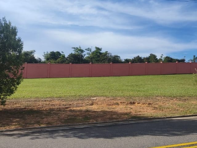 Terreno com 450m², à venda, no bairro Loteamento Extensao Do Serrama em Rio das Ostras