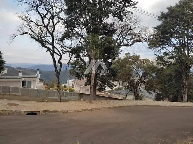 Terreno com 509m², à venda, no bairro Boqueirão em Guarapuava