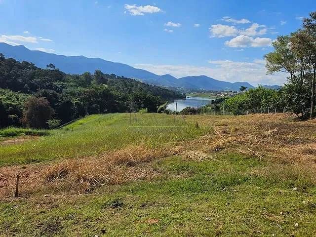 Terreno com 1000m², à venda, no bairro Túnel 7 em Joanópolis