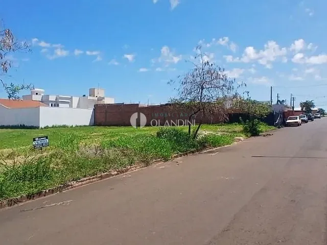 Terreno com 327m², à venda, no bairro Rota das Flores em Artur Nogueira