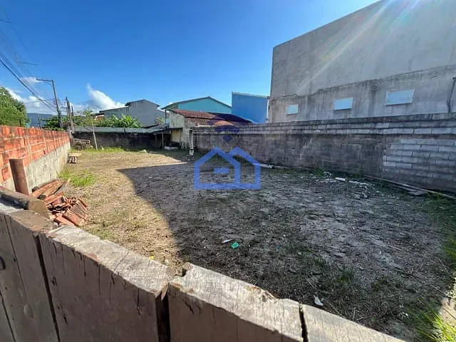 Terreno com 250m², à venda, no bairro Morro do Algodão em Caraguatatuba
