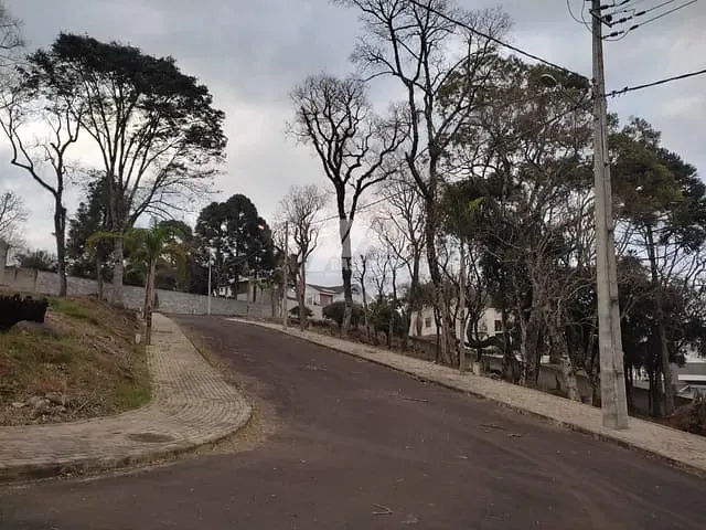 Terreno com 483m², à venda, no bairro Trianon em Guarapuava