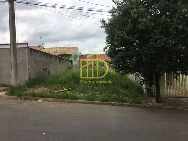 Terreno com 200m², à venda, no bairro Jardim Flora em Araçoiaba da Serra