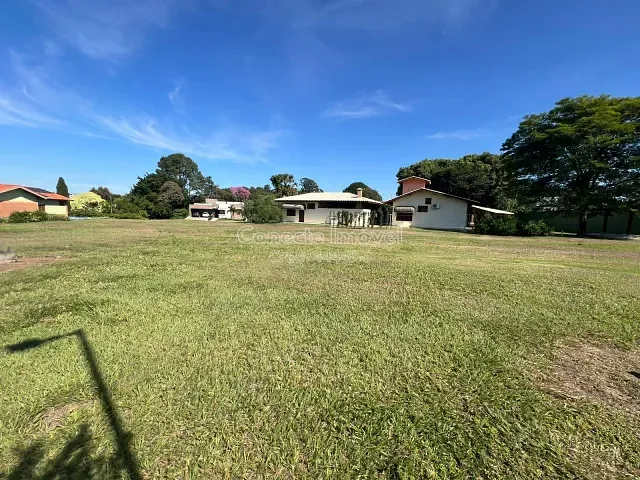 Terreno com 527m², à venda, no bairro Residencial Vitória Régia em Holambra