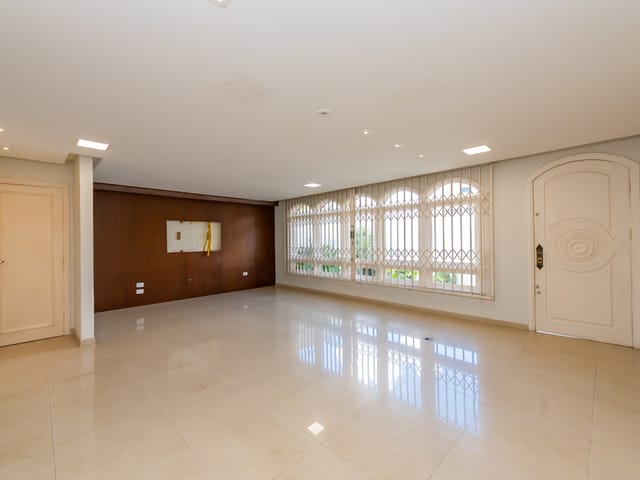 Terreno com 842m², à venda, no bairro Santa Quitéria em Curitiba
