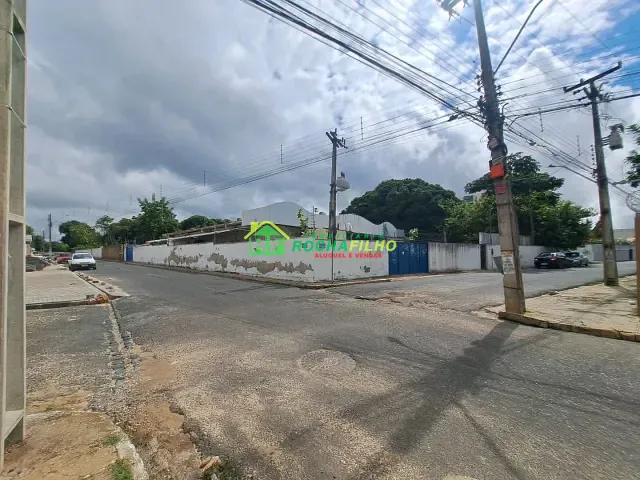 Terreno à venda, no bairro Horto em Teresina