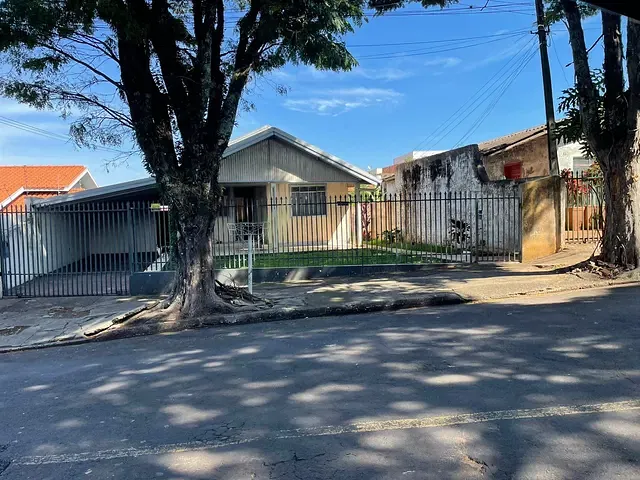 Terreno com 330m², à venda, no bairro Vila Santa Rosa em Apucarana