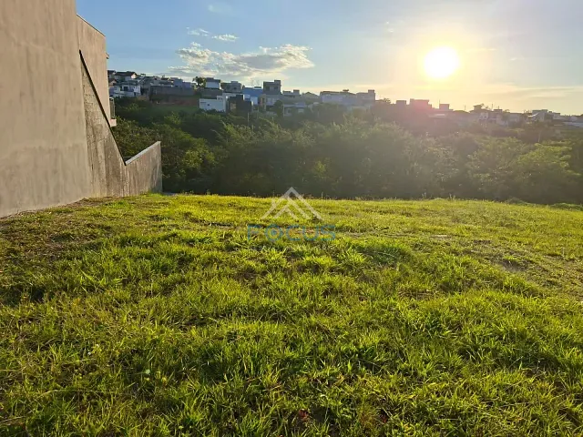 Terreno com 362m², à venda, no bairro Residencial Villagio Azzure em Itupeva