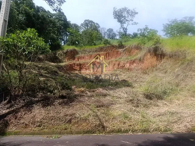 Terreno com 447m², à venda, no bairro Jardim Agenor de Lima em Guaxupé