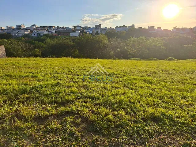 Terreno com 363m², à venda, no bairro Residencial Villagio Azzure em Itupeva