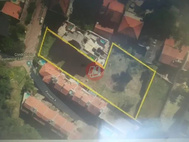 Terreno com 1870m², à venda, no bairro Menino Deus em Porto Alegre