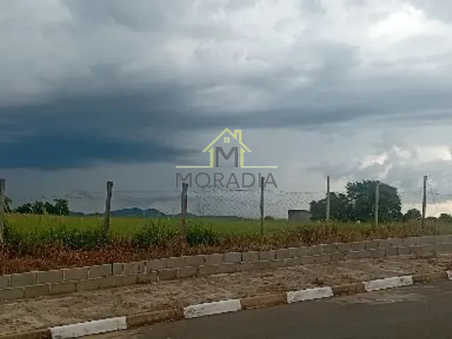 Terreno com 1679m², à venda, no bairro Chácaras Bom Jardim em Guaxupé