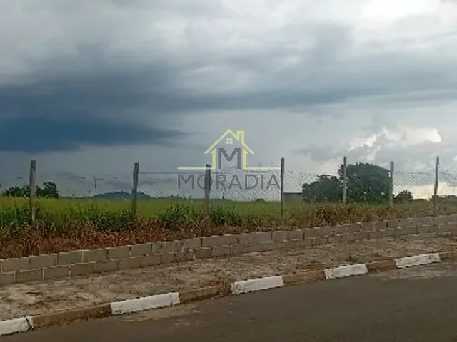 Terreno com 1679m², à venda, no bairro Chácaras Bom Jardim em Guaxupé