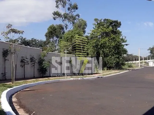 Terreno com 511m², à venda, no bairro Jardim Shangri-Lá em Bauru