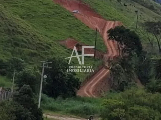 Terreno com 5000m², à venda, no bairro Pouso Alto em Natividade da Serra