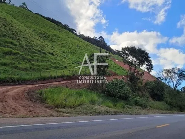 Terreno com 5000m², à venda, no bairro Pouso Alto em Natividade da Serra