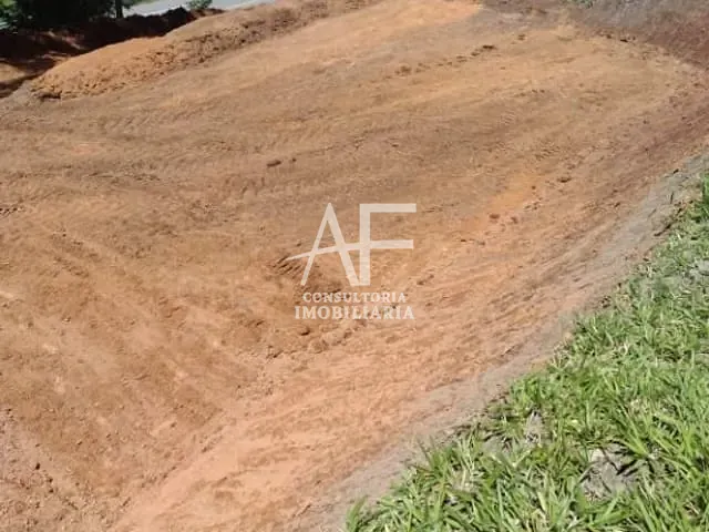 Terreno com 5000m², à venda, no bairro Pouso Alto em Natividade da Serra