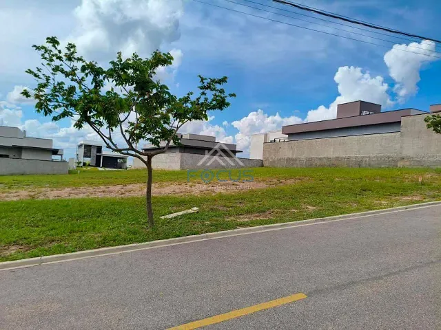 Terreno com 368m², à venda, no bairro Residencial Villagio Azzure em Itupeva