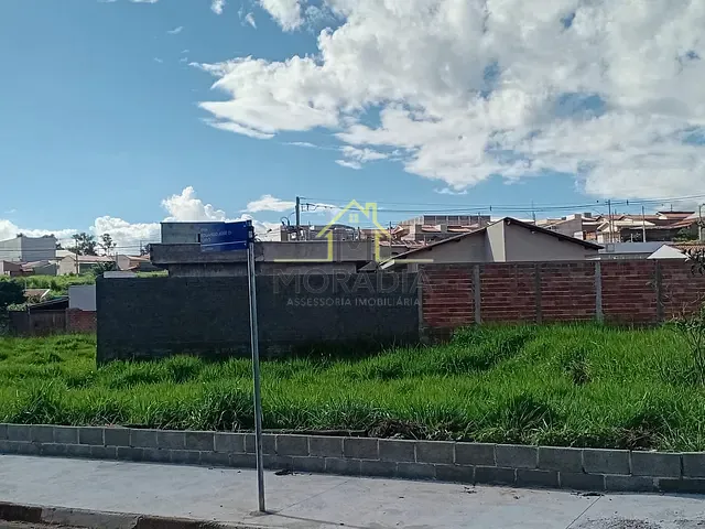 Terreno com 30915m², à venda, no bairro Jd. Girassol em Guaxupé