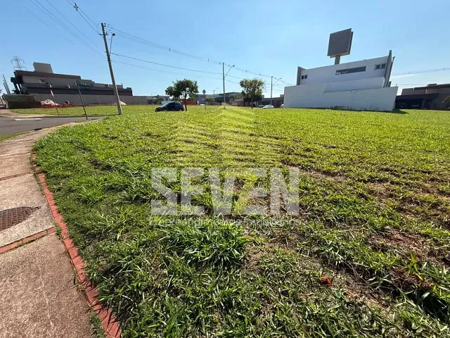 Terreno com 448m², à venda, no bairro Residencial Estoril Premium em Bauru