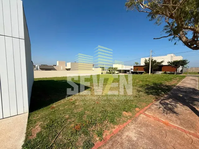 Terreno com 448m², à venda, no bairro Residencial Estoril Premium em Bauru