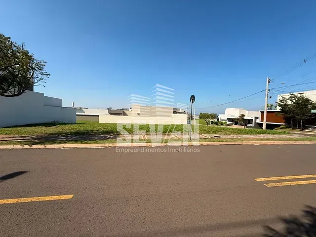 Terreno com 448m², à venda, no bairro Residencial Estoril Premium em Bauru