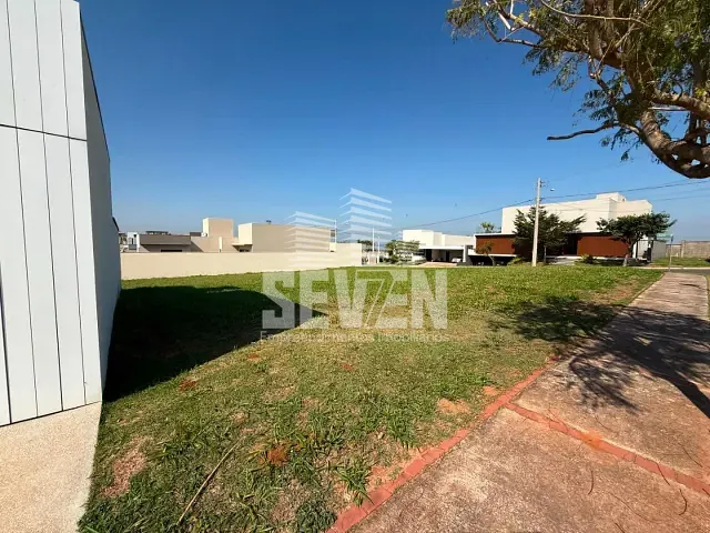 Terreno com 448m², à venda, no bairro Residencial Estoril Premium em Bauru