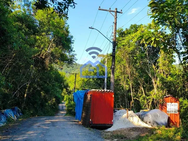 Terreno com 270m², à venda, no bairro Massaguaçu em Caraguatatuba