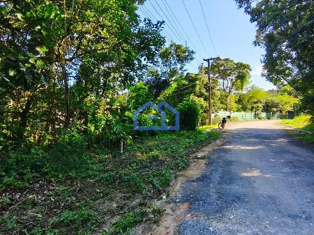 Terreno com 270m², à venda, no bairro Massaguaçu em Caraguatatuba