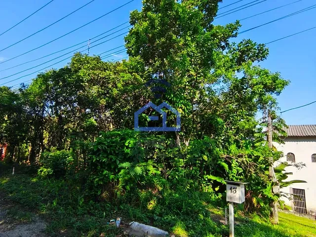 Terreno com 270m², à venda, no bairro Massaguaçu em Caraguatatuba