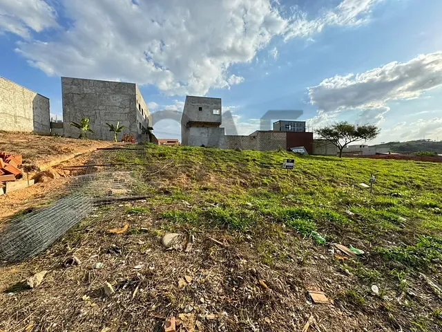 Terreno com 300m², à venda, no bairro Loteamento Residencial Vila Primavera em Jaguariúna