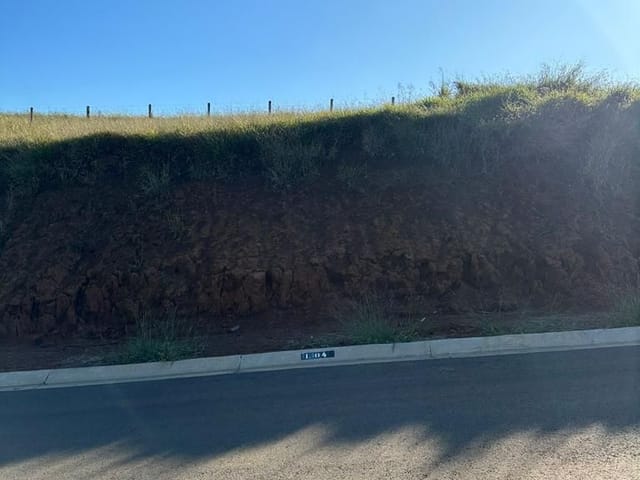 Terreno com 200m², à venda, no bairro Jatobás em Extrema