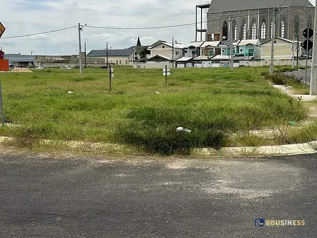 Terreno com 242m², à venda, no bairro Reserva Imperial em Campos dos Goytacazes